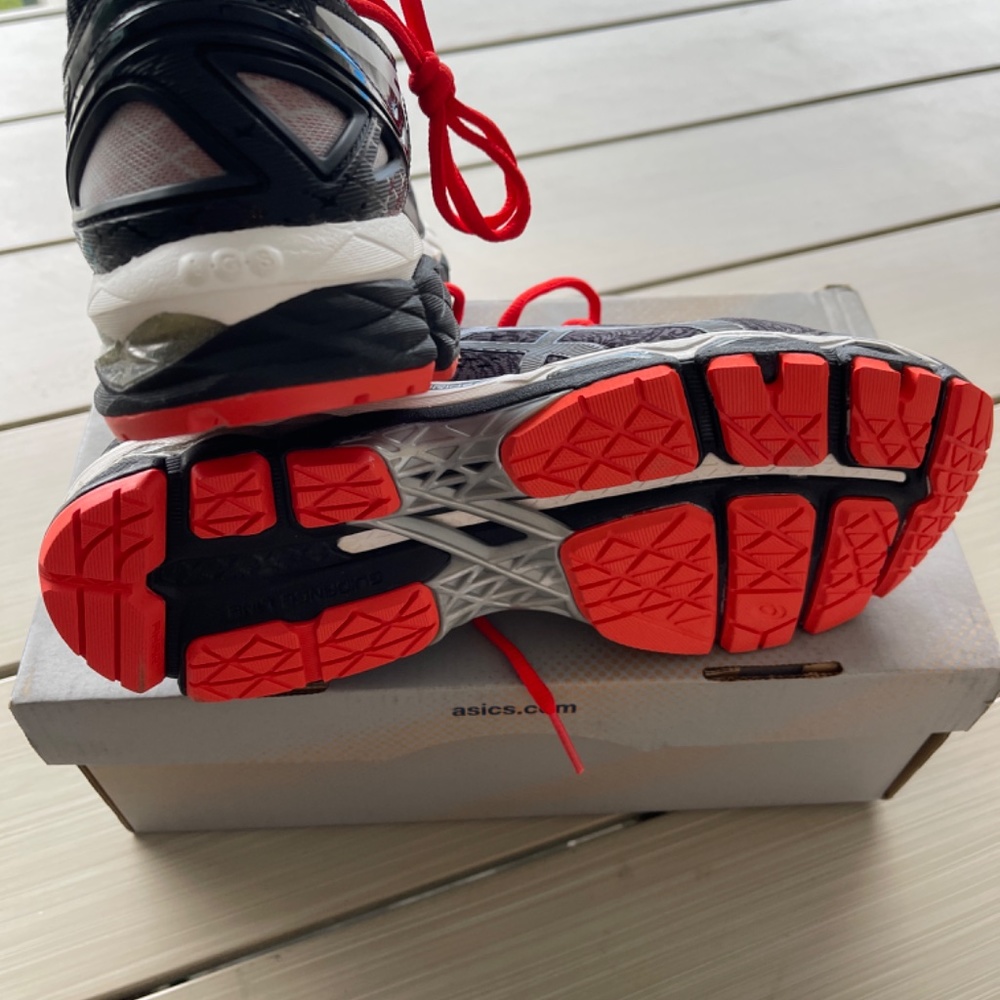 gel kayano 22 womens